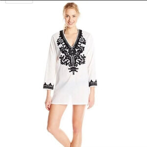 La Blanca Bali Garden Beach Pool Coverup, Cream/White, Black Embroidary,Size Med